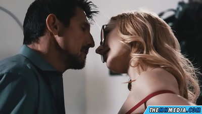 Feusuaiga alofa ma se enaena slutty